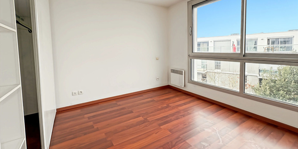 appartement à BORDEAUX (33300)