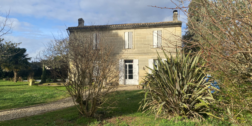 maison à PERISSAC (33240)