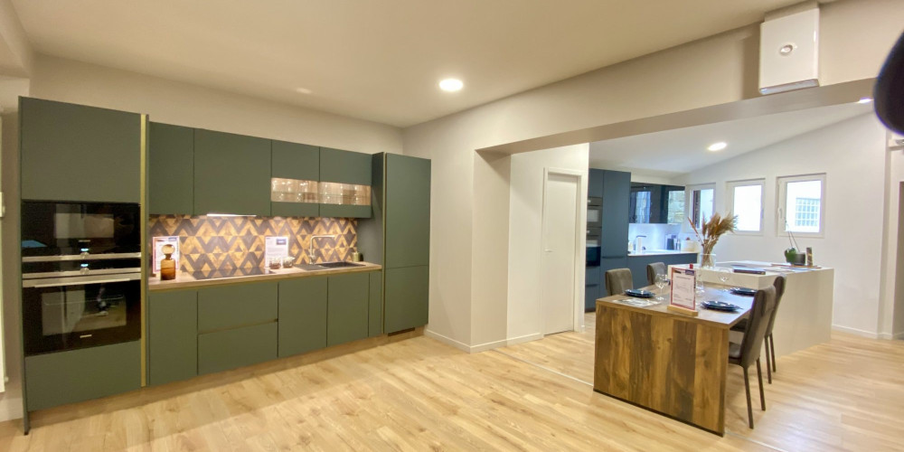 immeuble à LATRESNE (33360)