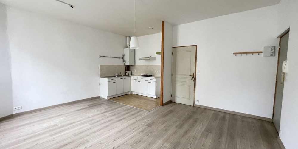 appartement à BORDEAUX (33800)