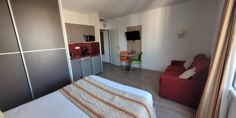 appartement à BORDEAUX (33300)