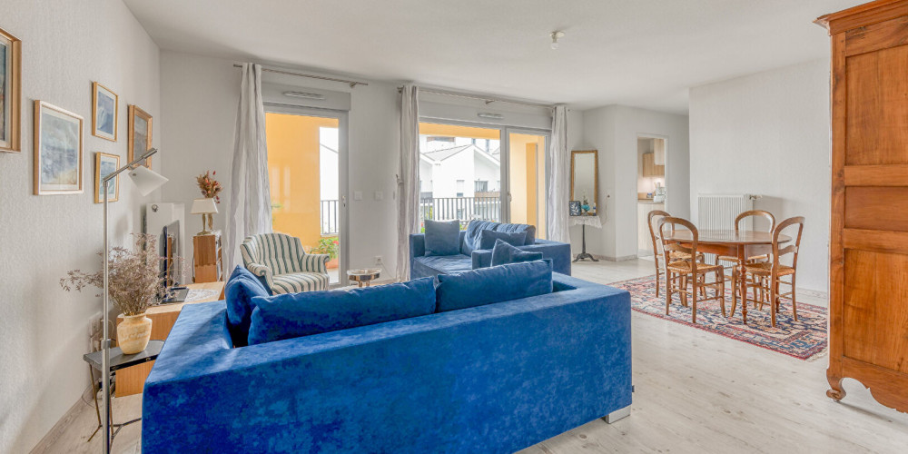 appartement à BORDEAUX (33300)