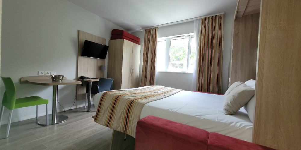 appartement à BORDEAUX (33300)