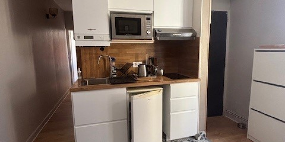 appartement à BORDEAUX (33300)