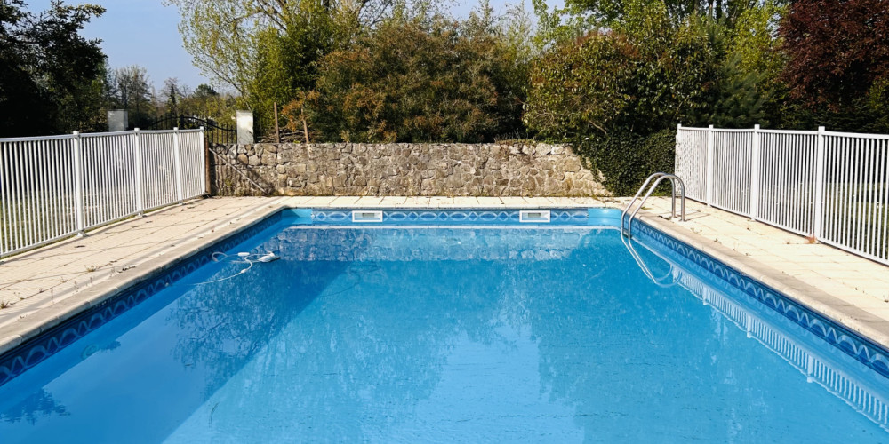 maison à IZON (33450)