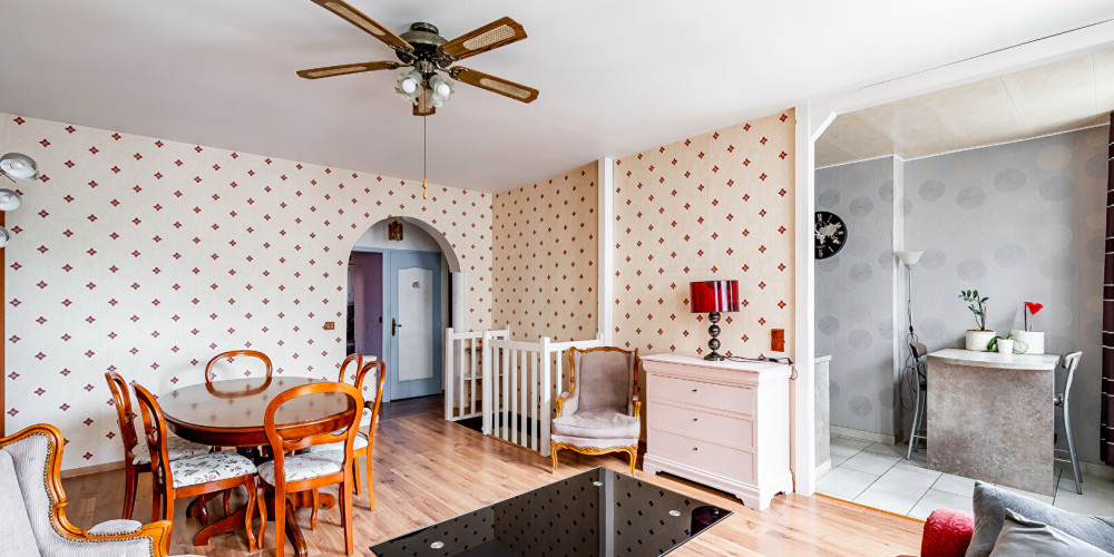 appartement à BORDEAUX (33800)