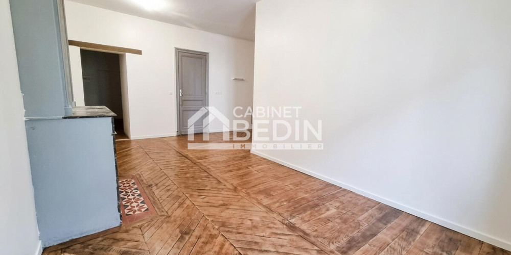 immeuble à CREON (33670)