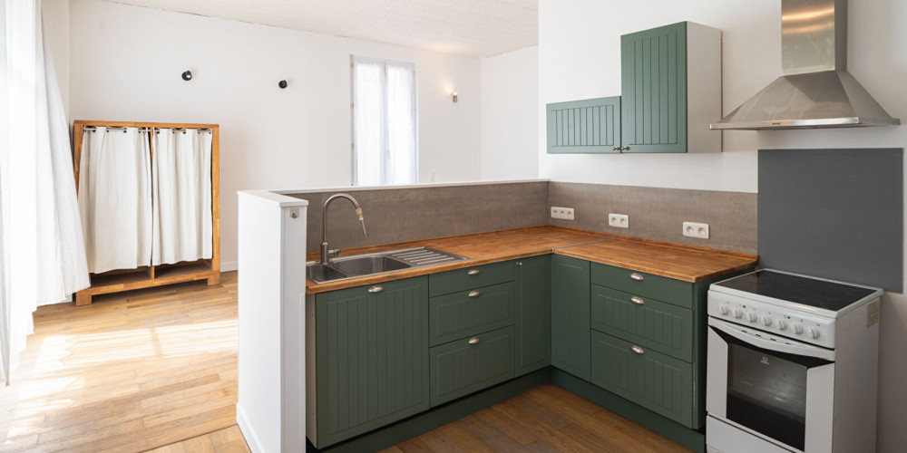appartement à BORDEAUX (33800)