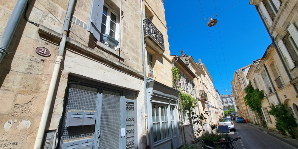 immeuble à BORDEAUX (33000)