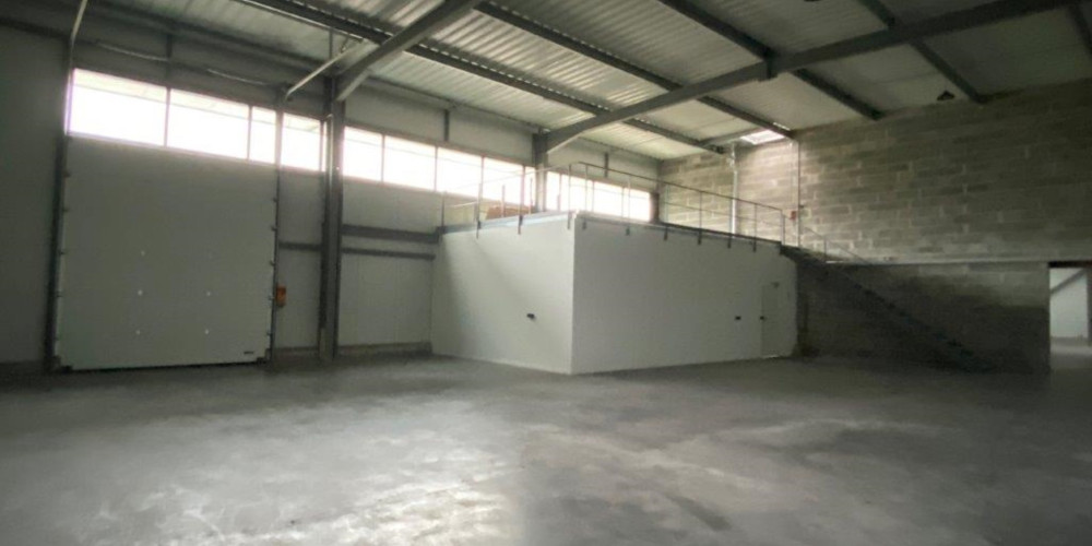 local industriel à MERIGNAC (33700)