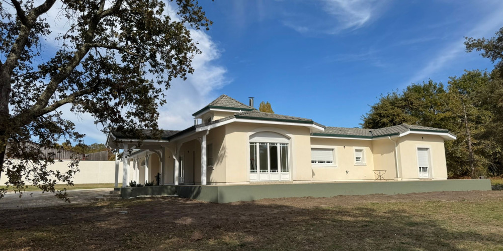 maison à LE PIAN MEDOC (33290)