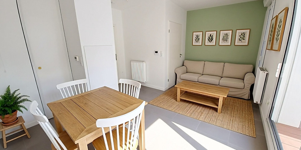 appartement à LE HAILLAN (33185)