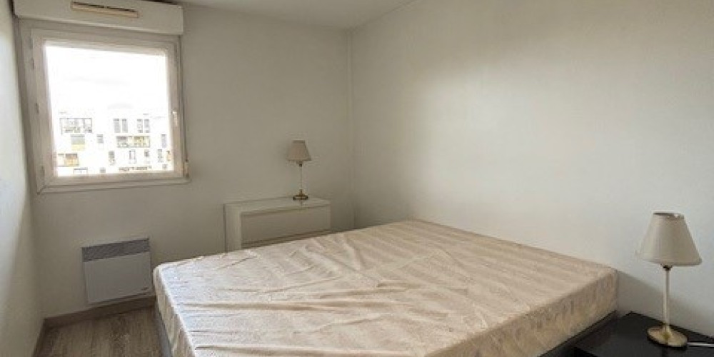 appartement à BORDEAUX (33300)