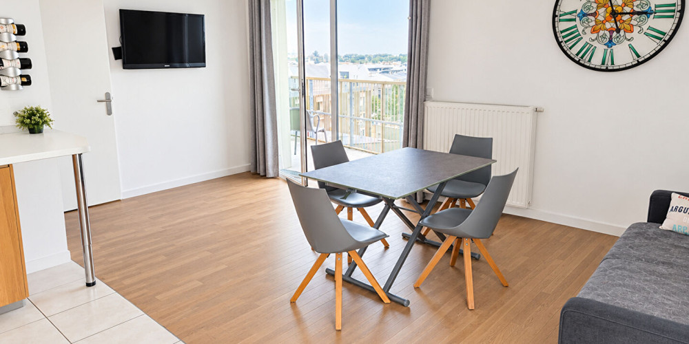 appartement à BORDEAUX (33300)