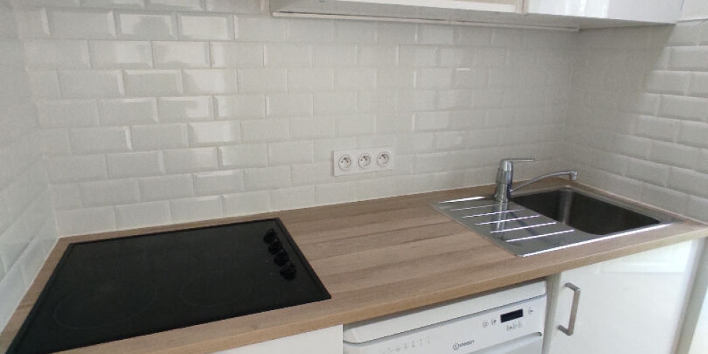 appartement à BORDEAUX (33300)