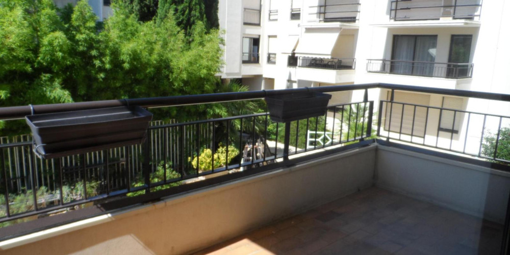 appartement à BORDEAUX (33200)