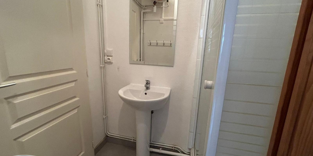appartement à BORDEAUX (33800)