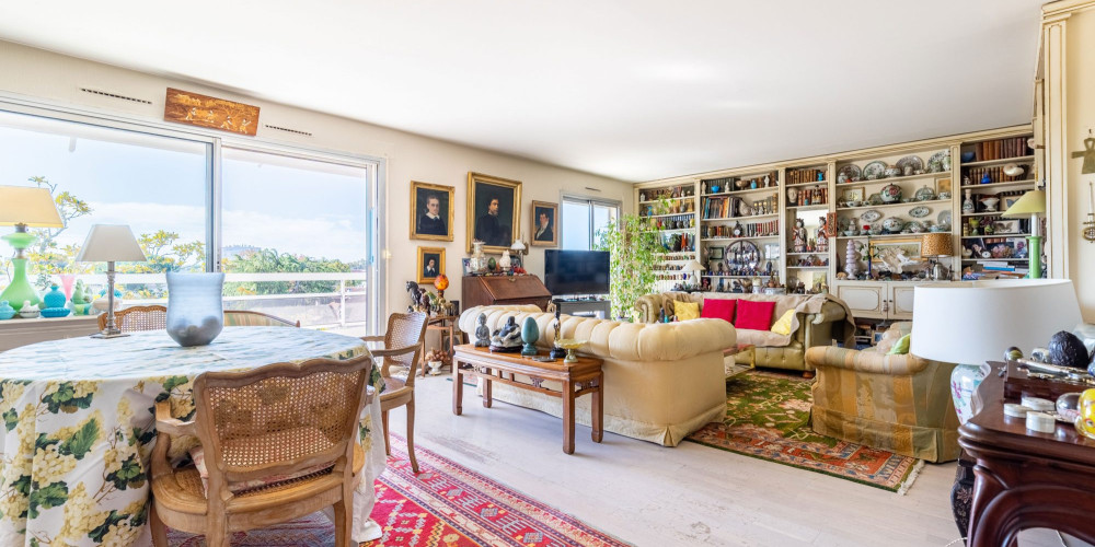 appartement à BORDEAUX (33200)