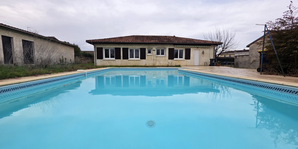 maison à CASTRES GIRONDE (33640)