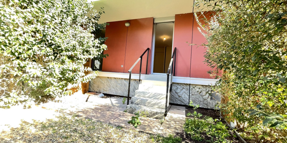 appartement à BORDEAUX (33300)