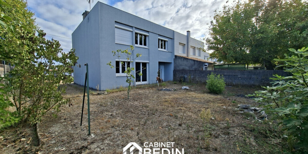 maison à LE HAILLAN (33185)