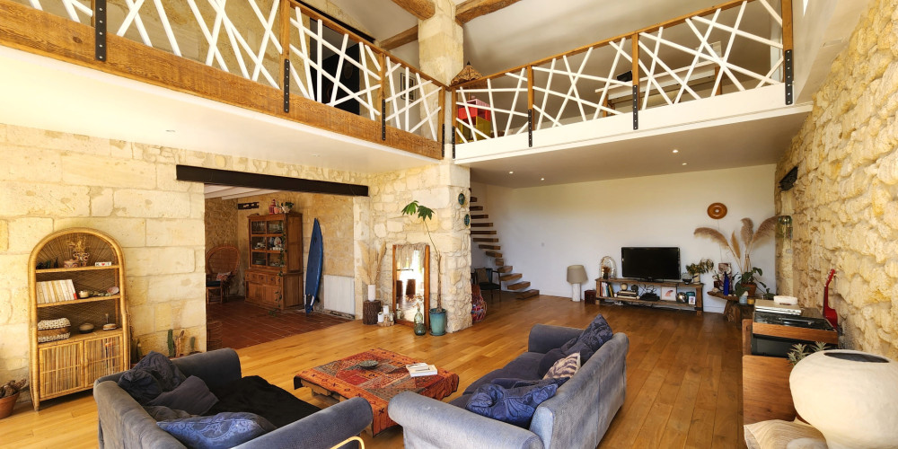 maison à PUGNAC (33710)