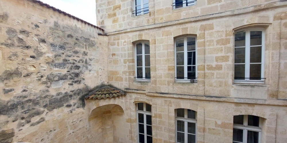 appartement à BORDEAUX (33000)