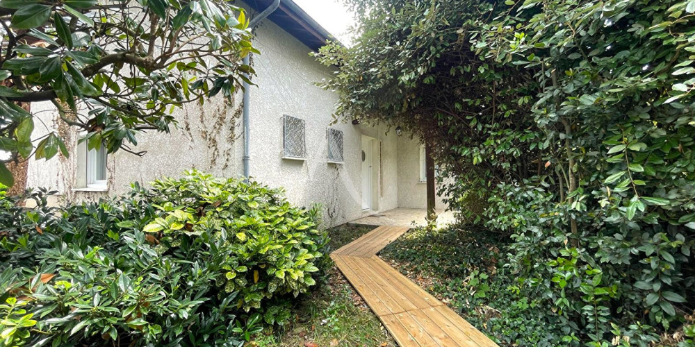 maison à ST MEDARD EN JALLES (33160)