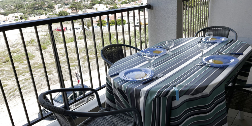 appartement à LACANAU (33680)