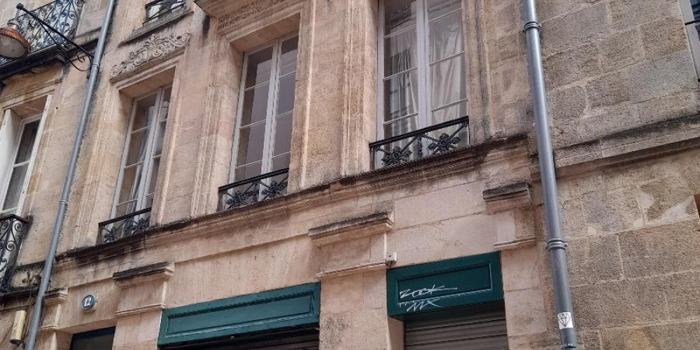 appartement à BORDEAUX (33000)