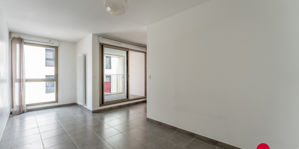 appartement à BORDEAUX (33300)