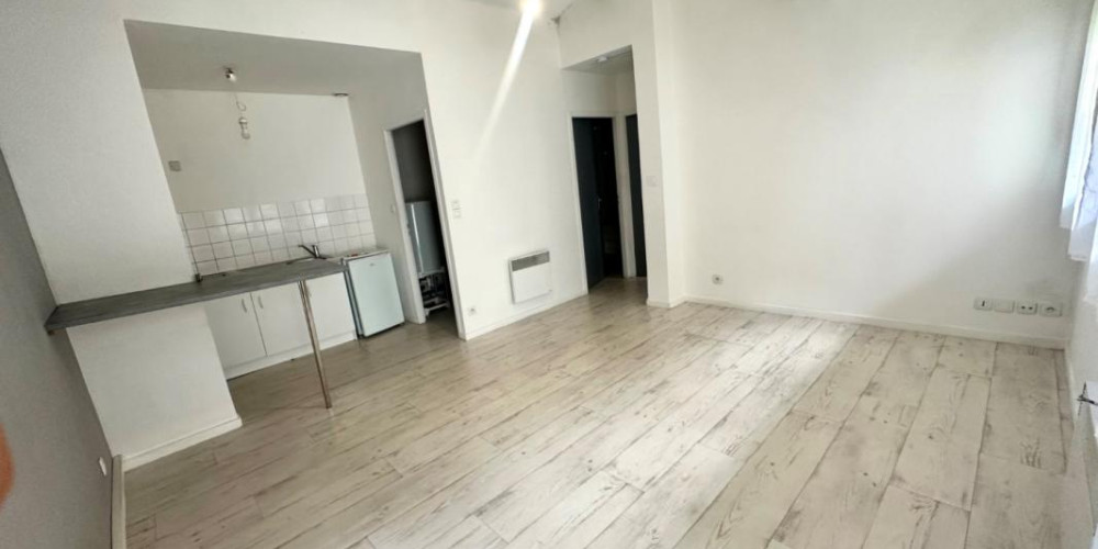 appartement à BORDEAUX (33800)