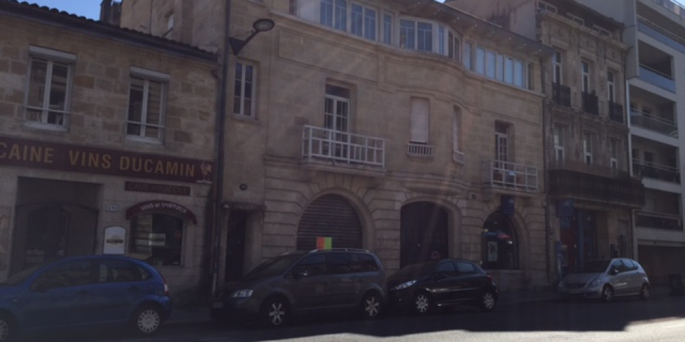 parking à BORDEAUX (33000)