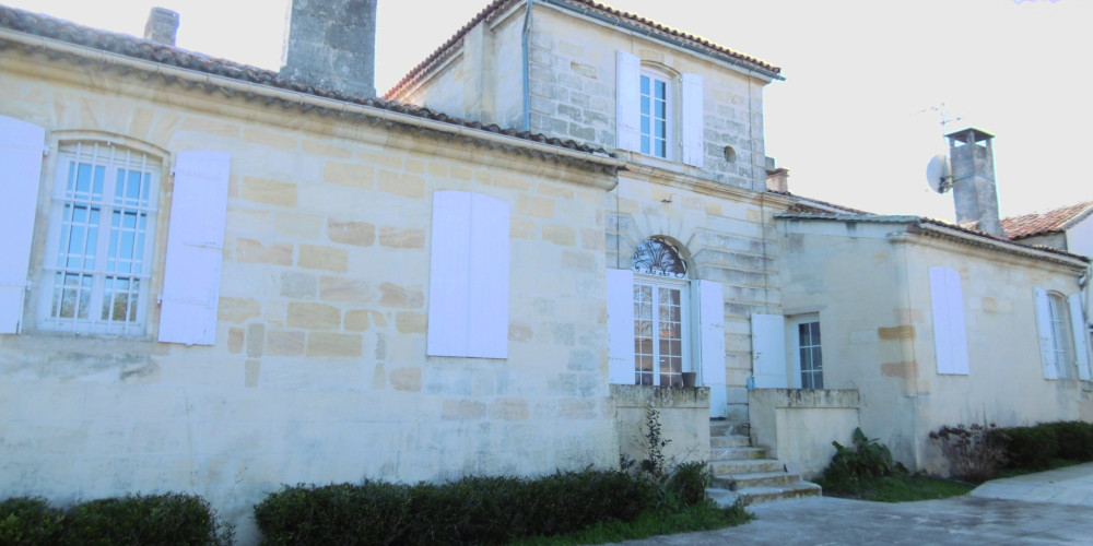 maison à AMBARES ET LAGRAVE (33440)