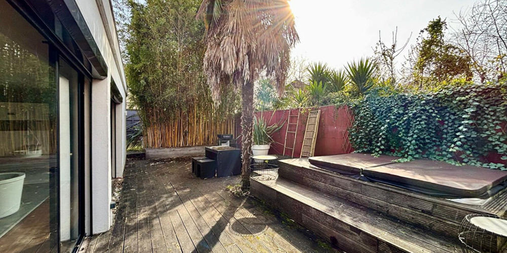 appartement à BORDEAUX (33000)