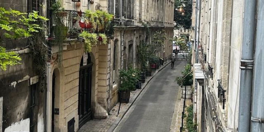 appartement à BORDEAUX (33000)
