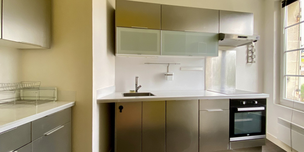 appartement à BORDEAUX (33300)