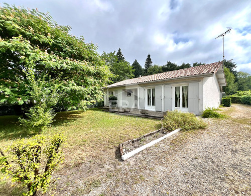 maison  HOSTENS