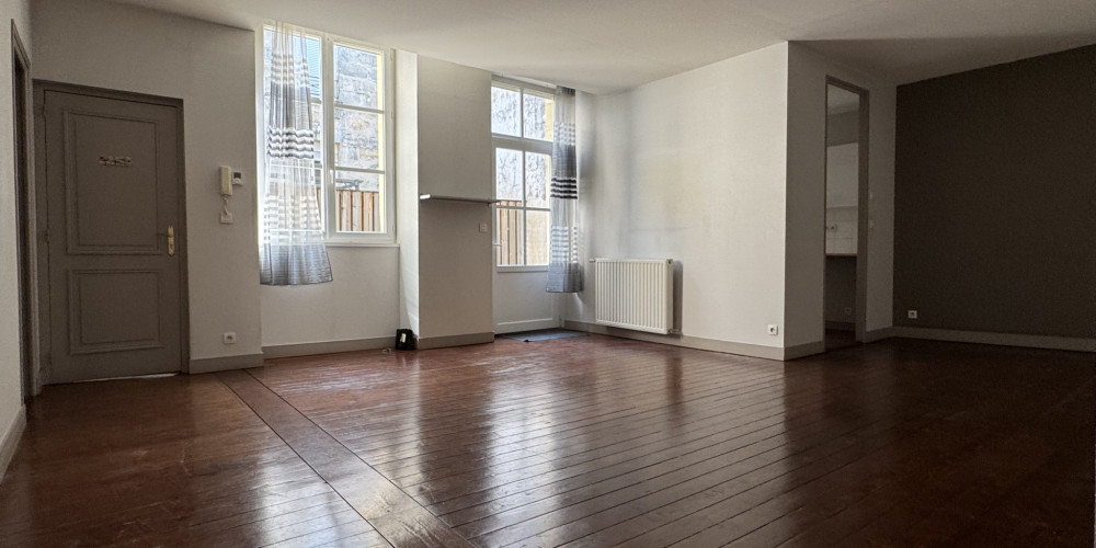 appartement à BORDEAUX (33000)