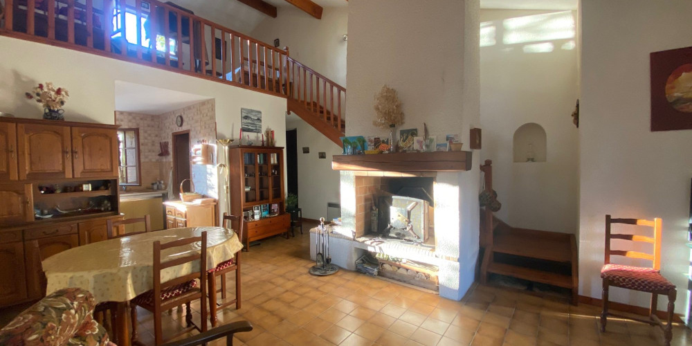 maison à ARES (33740)