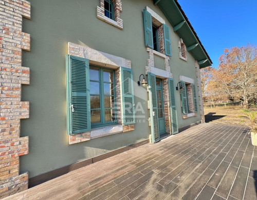 maison  HOSTENS