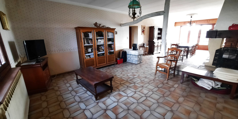 maison à MONTAGOUDIN (33190)