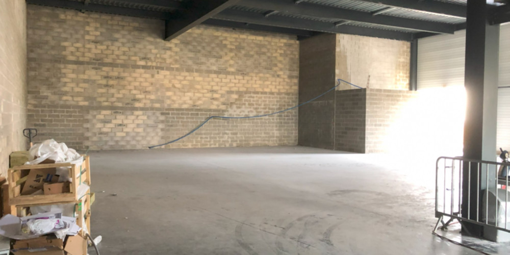 local industriel à LORMONT (33310)