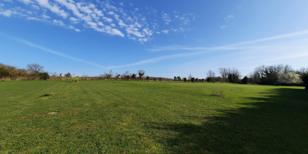 maison à BLASIMON (33540)