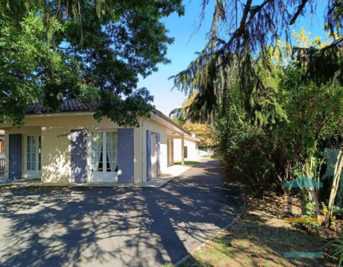 maison  RIONS
