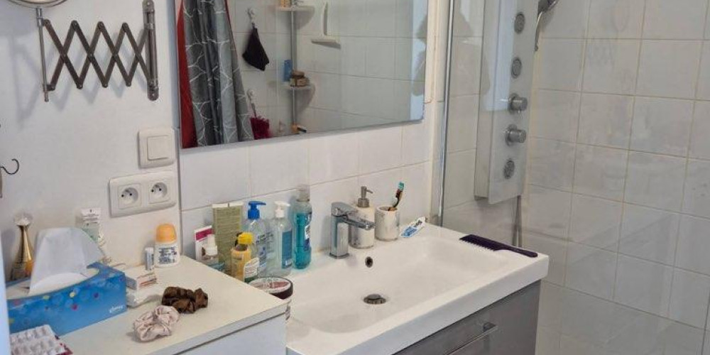 appartement à IZON (33450)