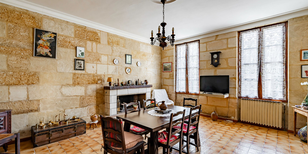 maison à TAURIAC (33710)
