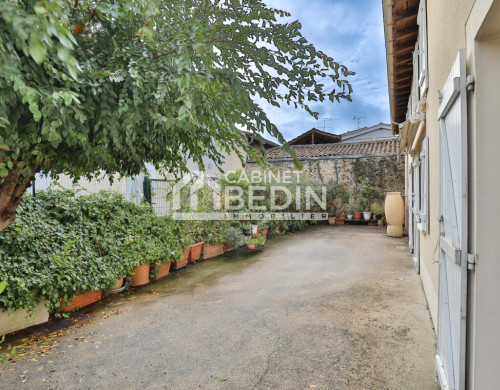 maison  ST SYMPHORIEN