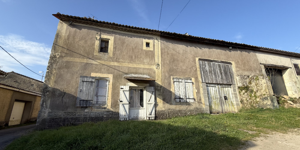 maison à TARGON (33760)