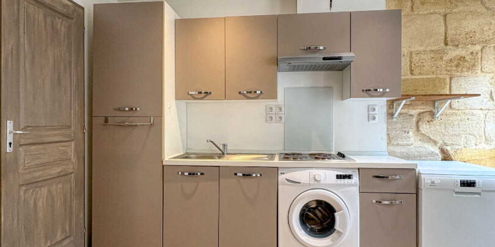 appartement à BORDEAUX (33000)